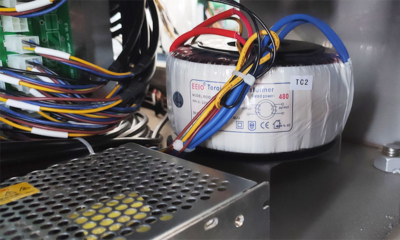 稱重機安裝使用圣元環(huán)形變壓器