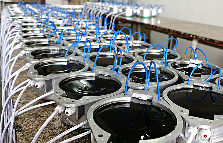 圣元鋁殼防水變壓器澆灌環(huán)氧樹(shù)脂